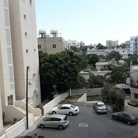 Lca4 Flat For لارنكا