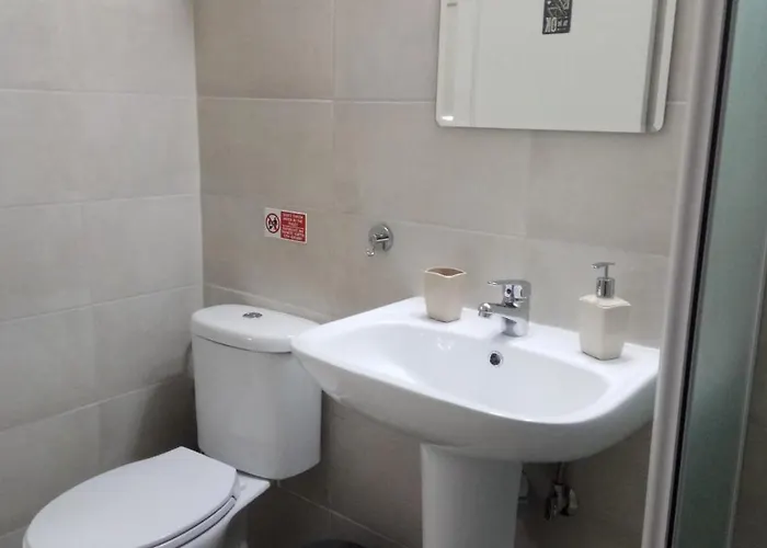 Lca4 Flat For * Larnaca