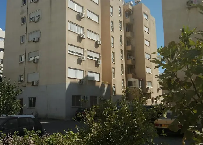 Lca4 Flat For Larnaca