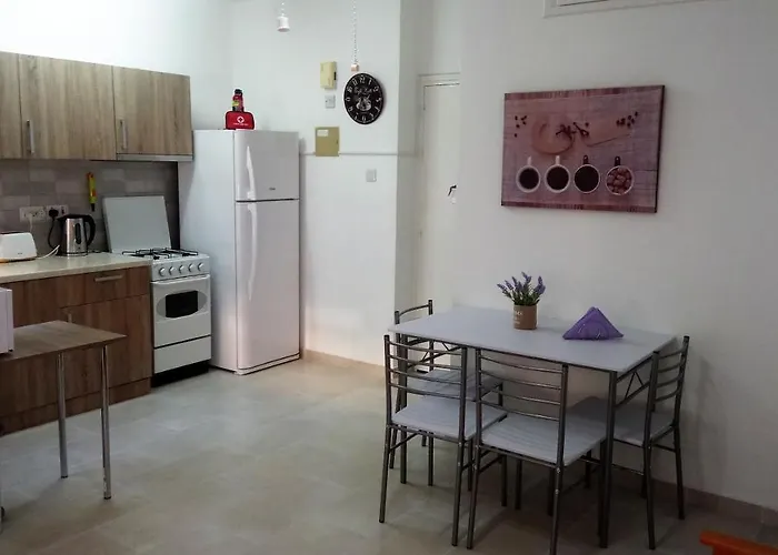 Lca4 Flat For Lárnaca